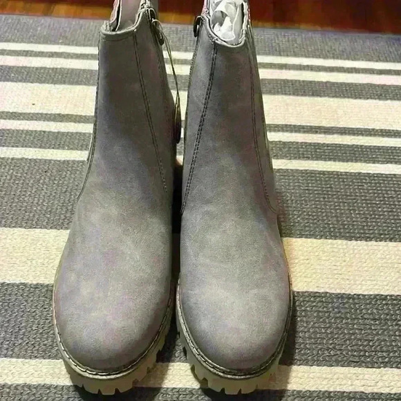 NIB Blowfish grey boots - Picture 2 of 6